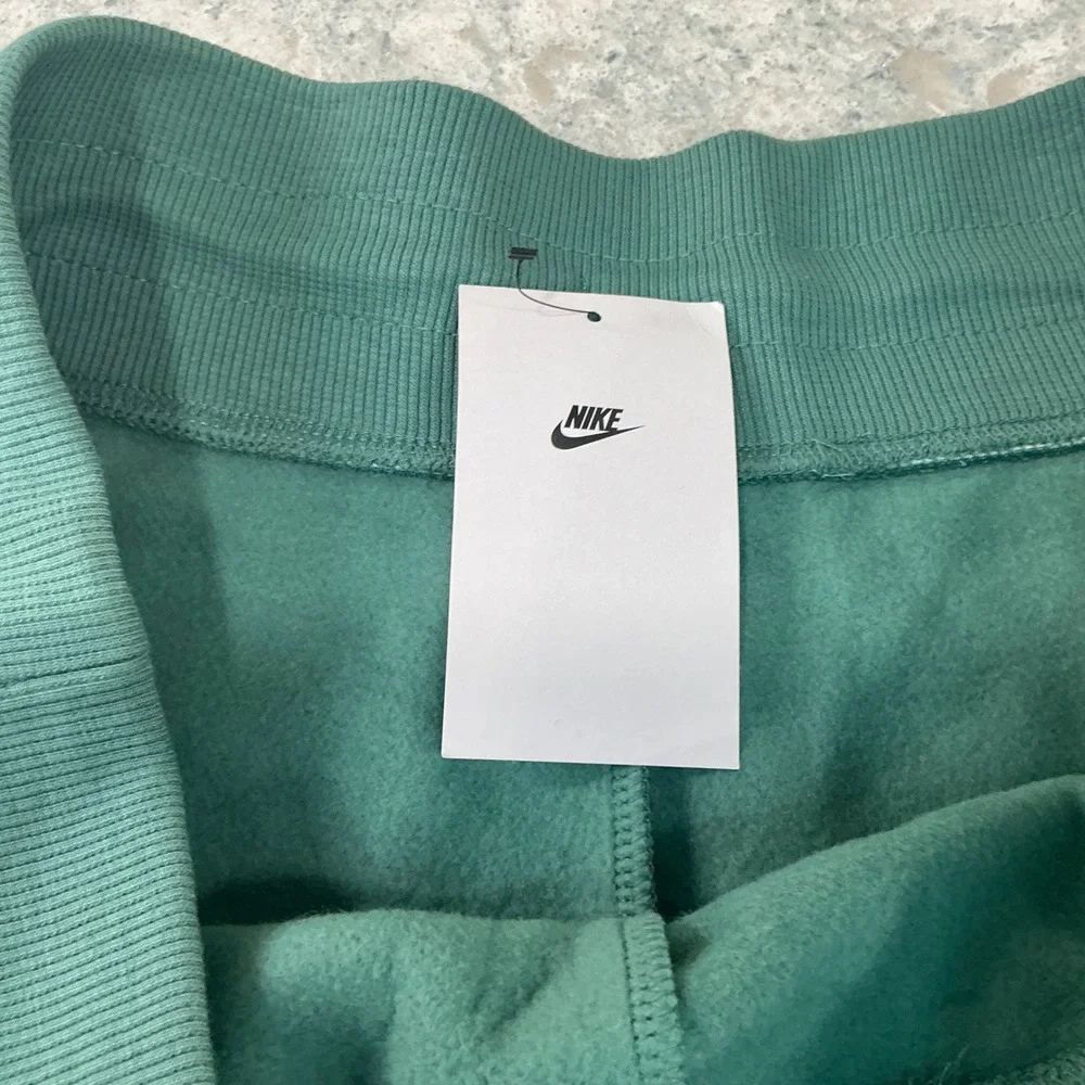 Nike Phoenix Fleece High Rise Loose Shorts Green Bicoastal XL NWT FD1409-361